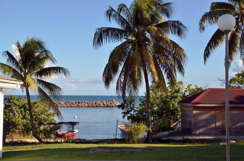 Le Gligli Bed & Breakfast Le Gosier  Bagian luar foto